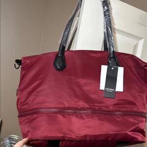 Mondavi Burgundy Weekender/Gym Bag NWT
